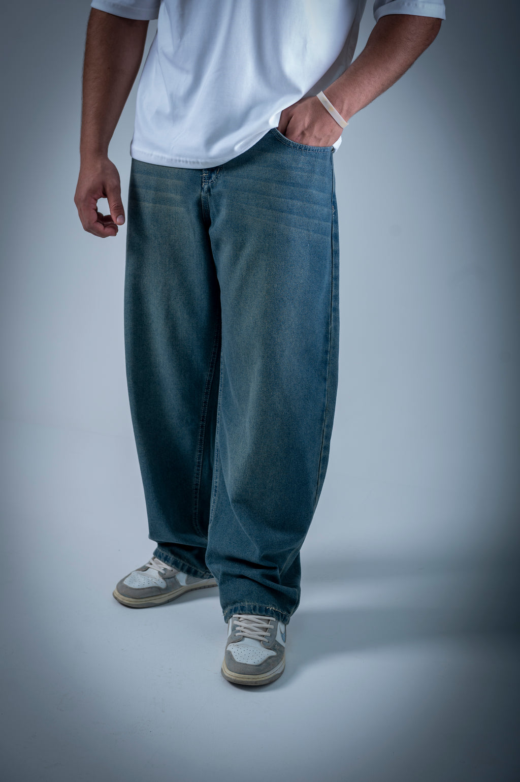 Med-Dirty Denim