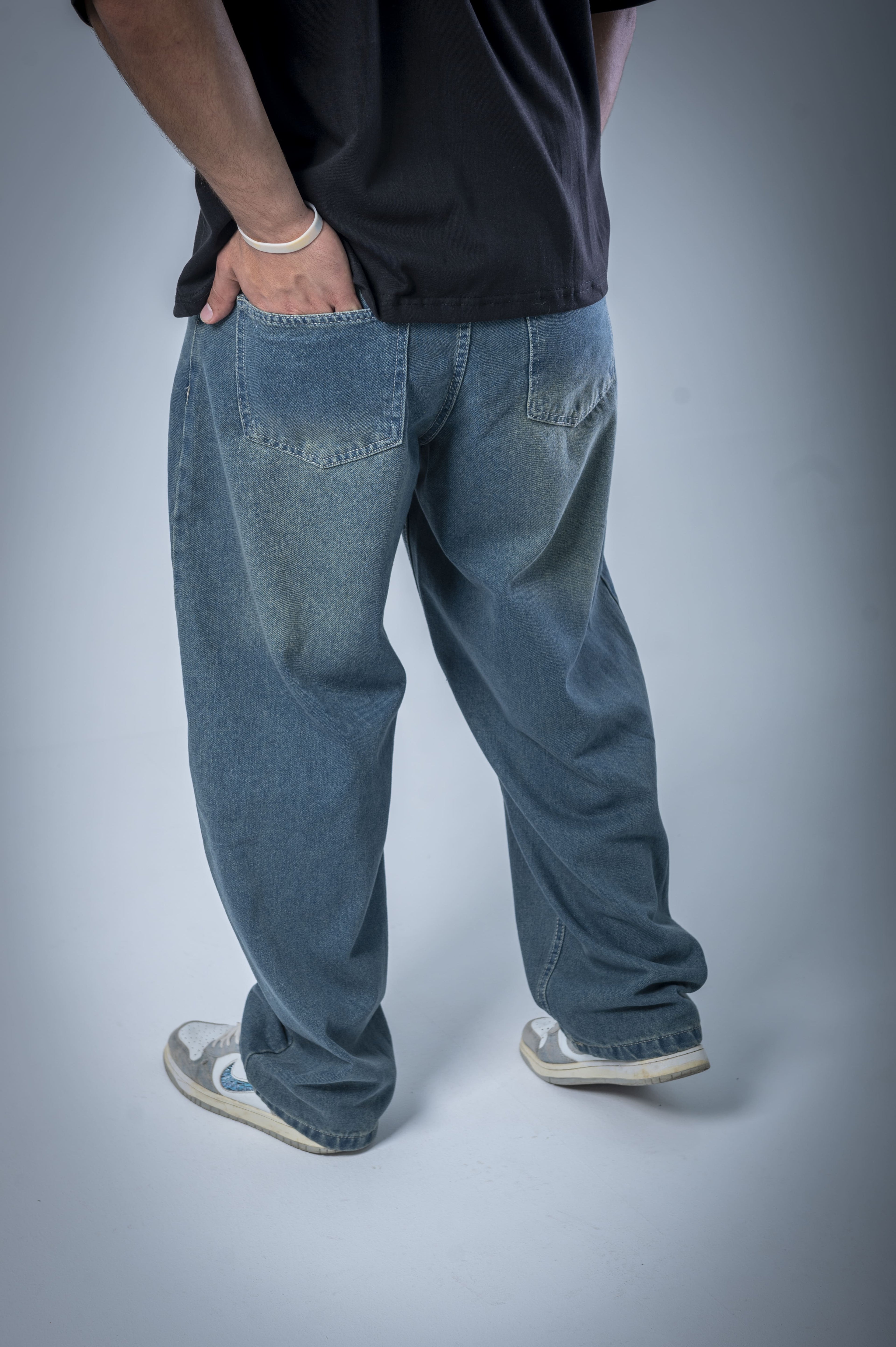 Med-Dirty Denim