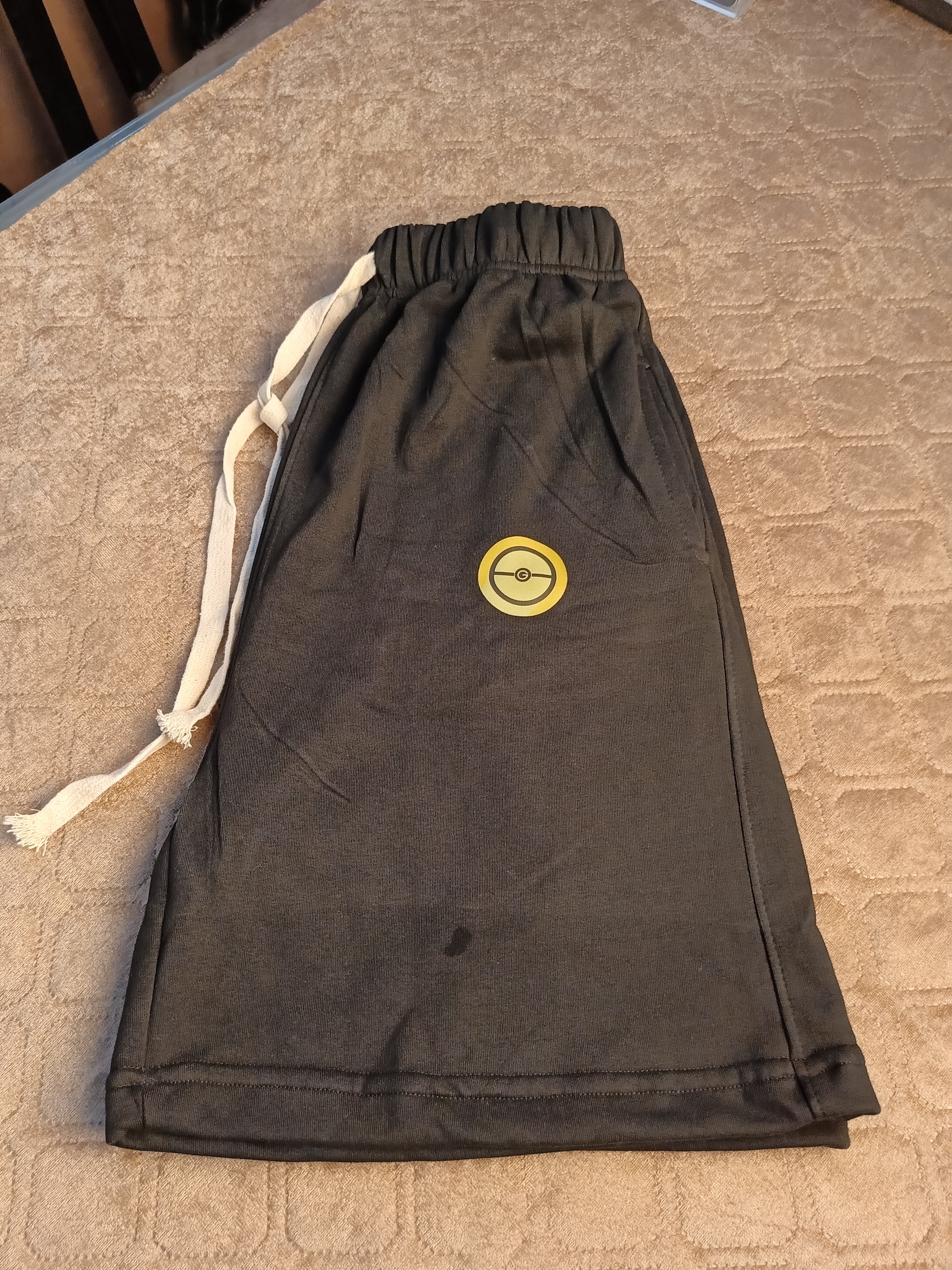 Short (Black)