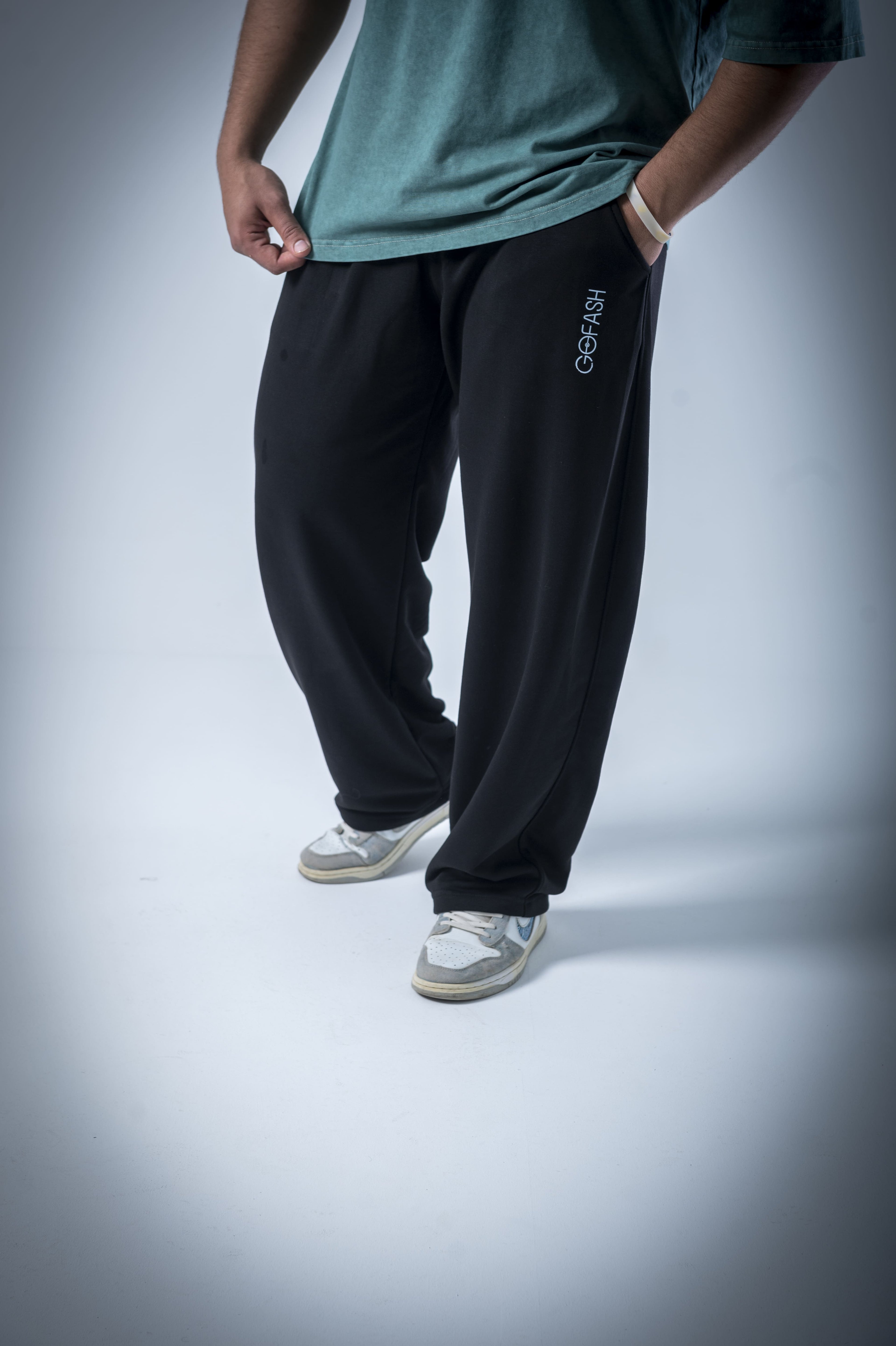 Sweatpants (Black)