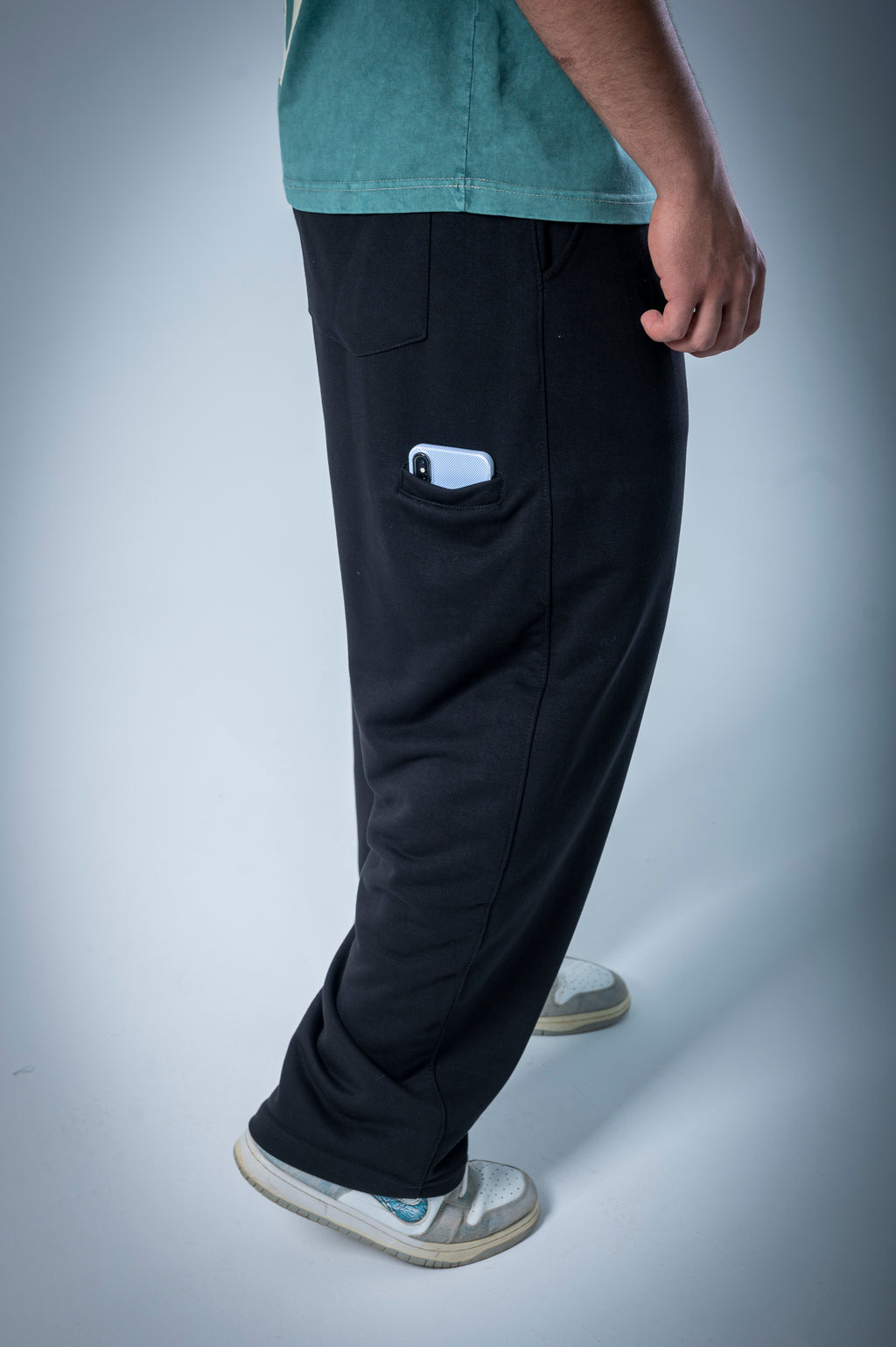 Sweatpants (Black)