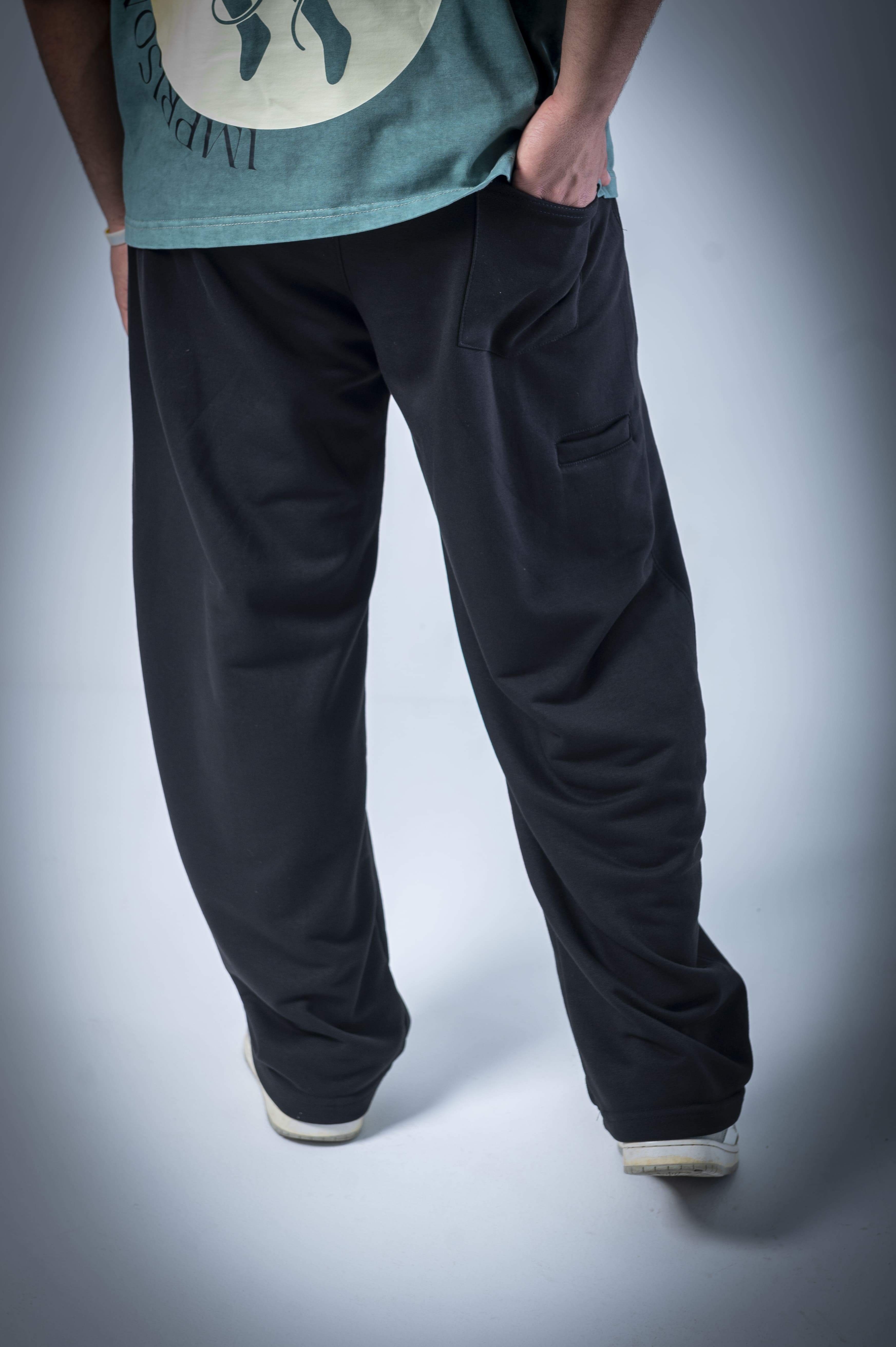 Sweatpants (Black)